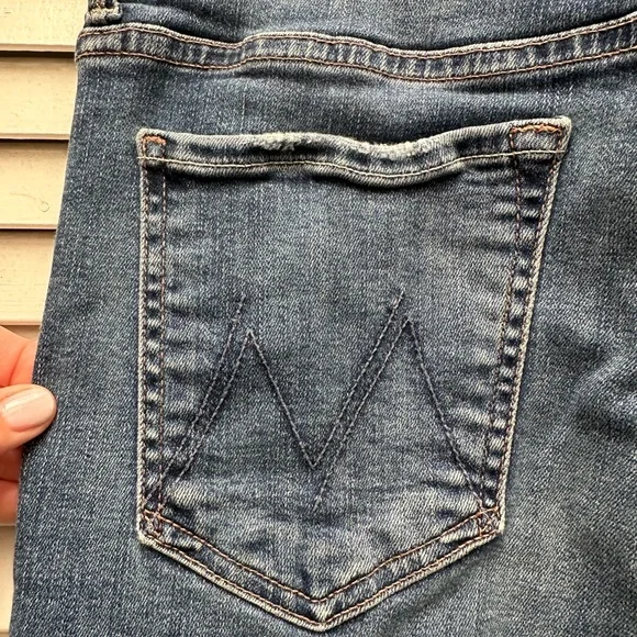 Mother jeans. 
The weekender. 
Flare leg. 
Worn a few times. - Picture 6 of 8